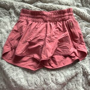 Lululemon Hotty Hot Run Shorts- Size 6